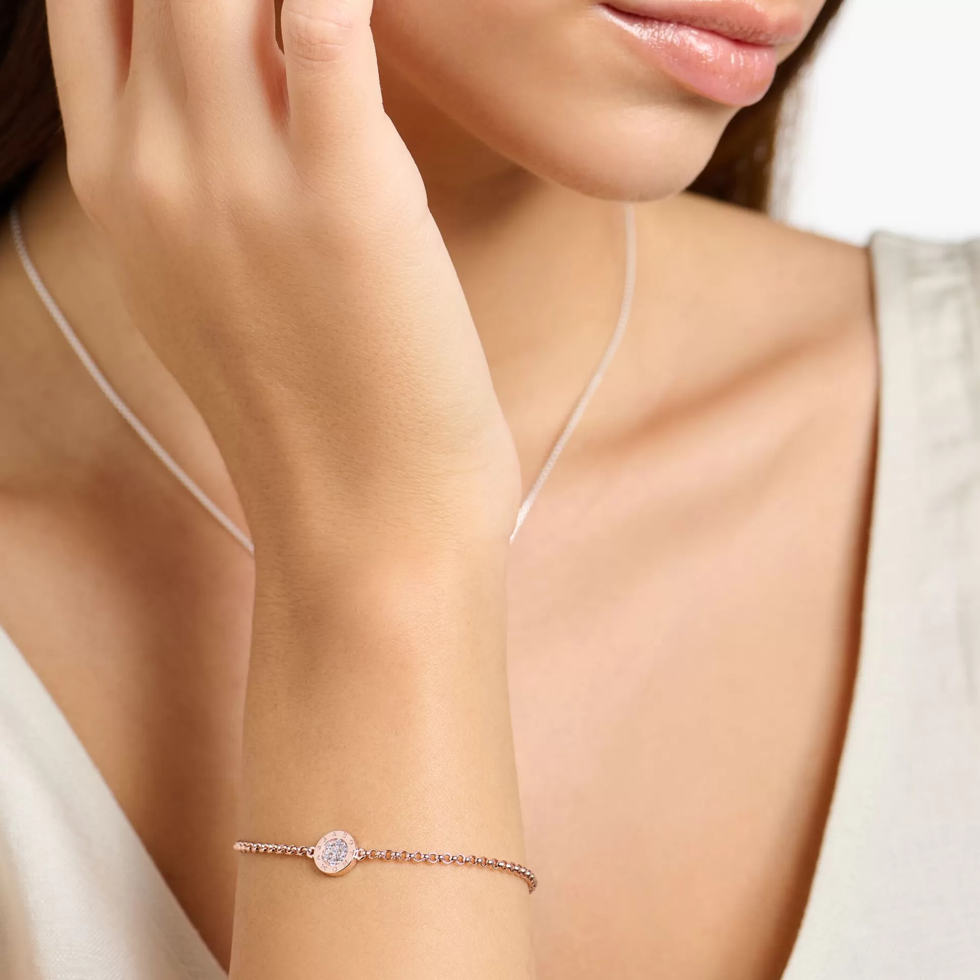 THOMAS SABO Armband<ARMBAND KLASSISK PAV&EACUTE; I ROS&EACUTE;GULD roséguldfargad, vit