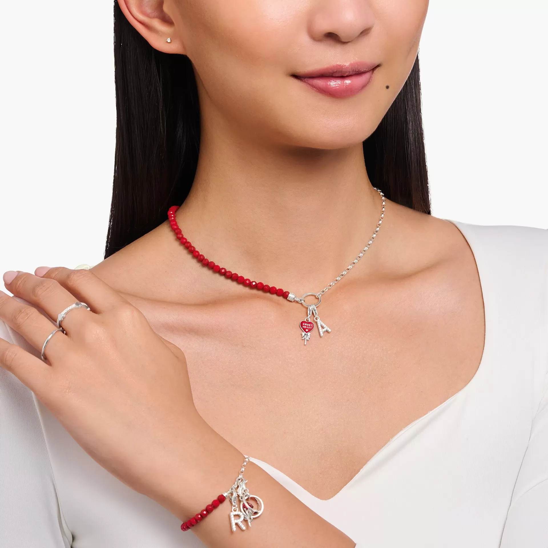 THOMAS SABO Charms | Charms<CHARM-H&AUML;NGSMYCKE R&OUML;D HJ&AUML;RTFORMAD GODISKLUBBA, SILVER silverfargad, röd