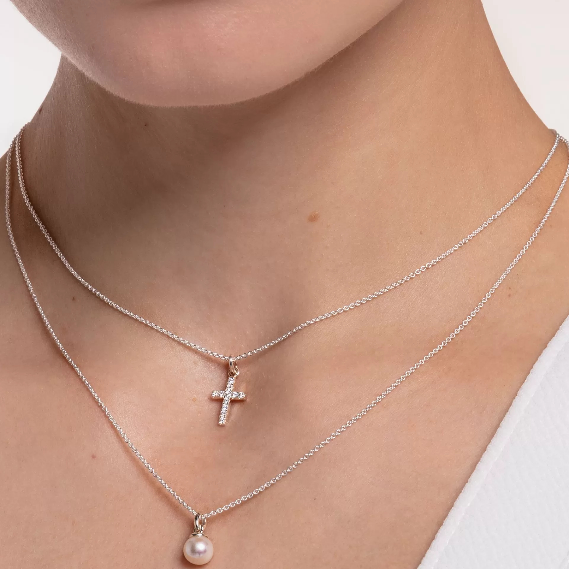 THOMAS SABO Halsband | Återvunnet 925 silver<HALSBAND P&AUML;RLA silverfargad, vit