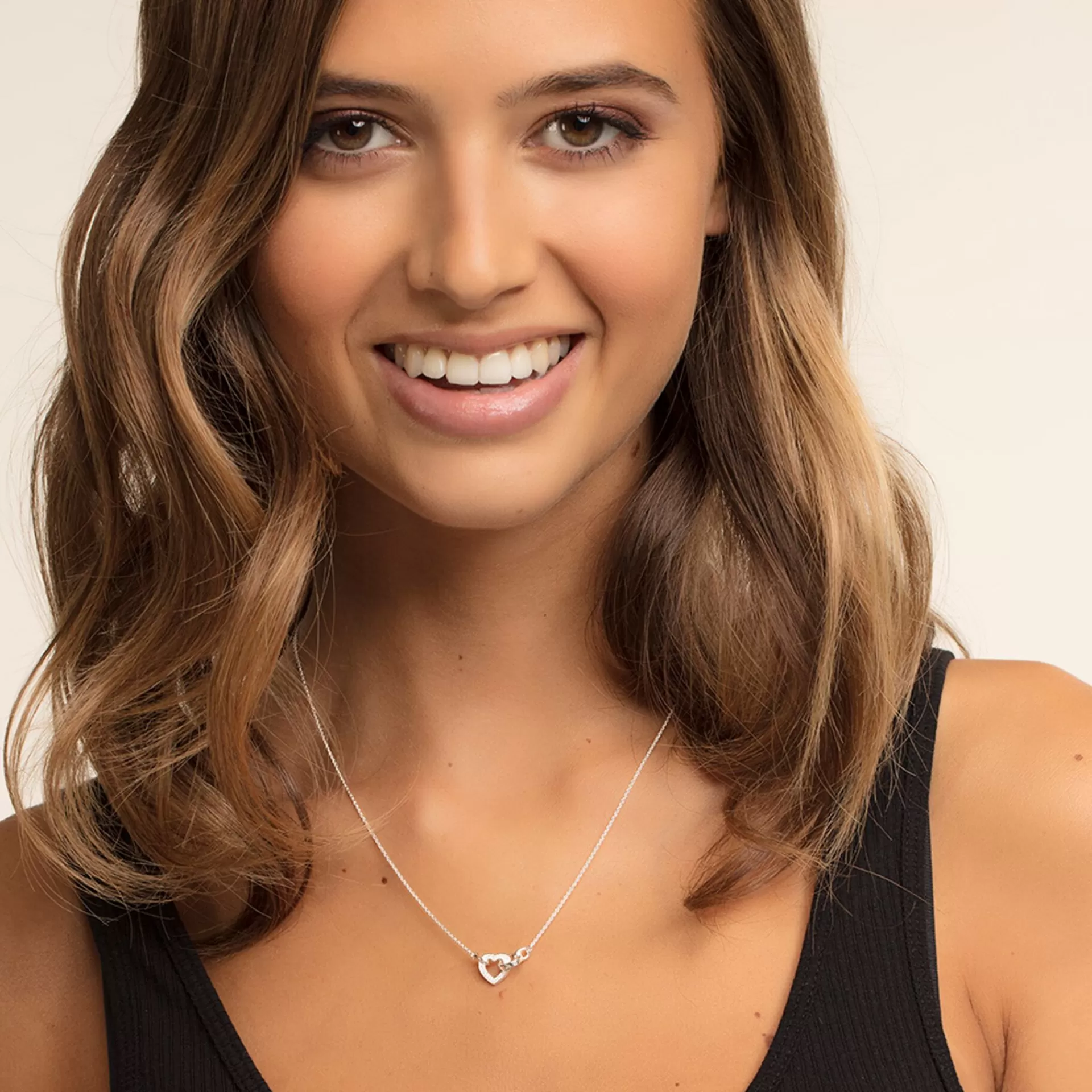 THOMAS SABO Halsband | Återvunnet 925 silver<HALSBAND TOGETHER HJ&AUML;RTA LITET silverfargad, vit