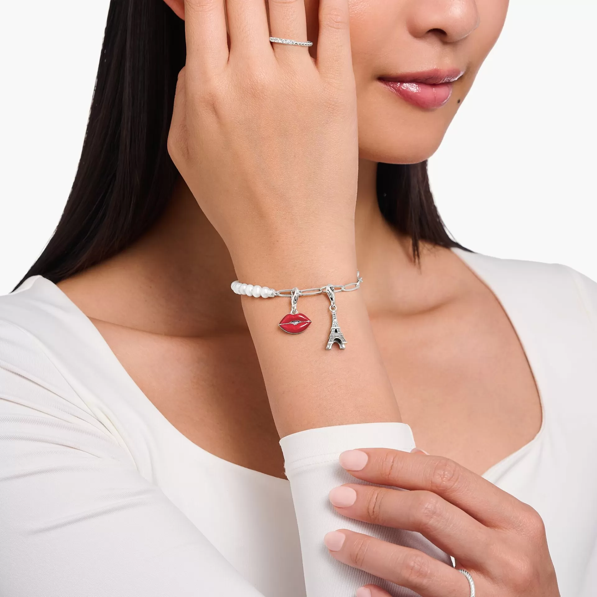 THOMAS SABO Charm Armband | Charm Armband<LEDAMOT CHARM-ARMBAND MED VIT P&AUML;RLOR OCH CHARMISTA COIN SILVER silverfargad, vit
