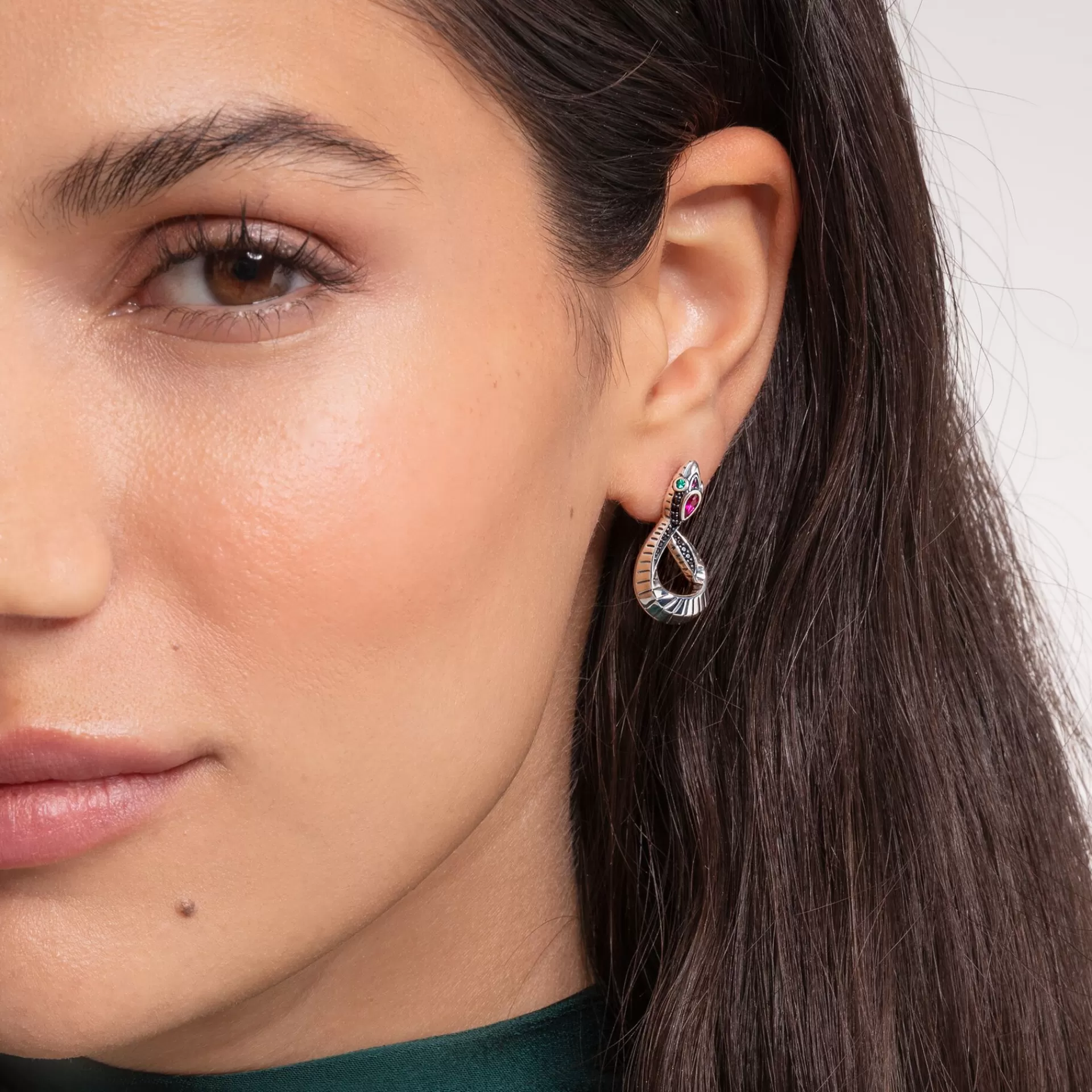 THOMAS SABO Örhängen | Återvunnet 925 silver<&OUML;RH&AUML;NGEN ORM SILVER röd, svart, silverfargad